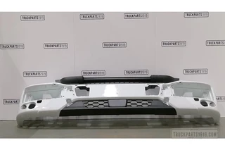 Iveco N/A - 5801696199 Bumper Iveco immagine 1