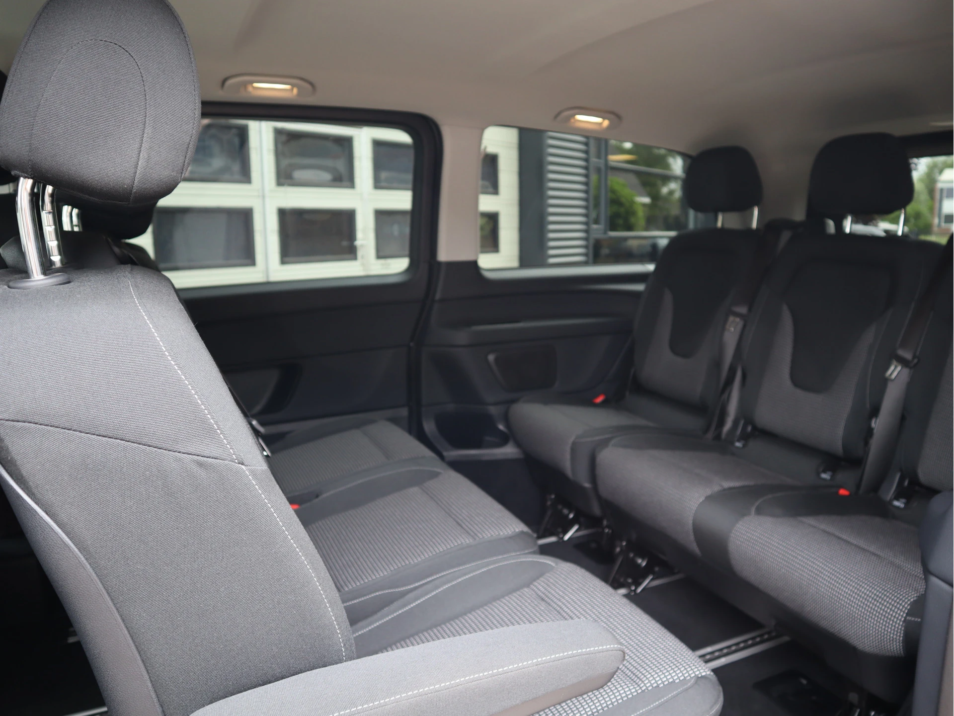 Mercedes-Benz EQV 2024 - 300 90 kWh L2 - 8 Persoons 2+3+3 - Facelift afbeelding 12