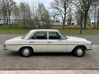 Mercedes-Benz 200-serie 1974 - 200-280 (W115) LPG apk en wegenbelasting vrij immagine 3