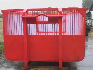 Gemakbak mais silage container met spijlen rek en hydraulische achterbord Bild 2 Miniaturansicht