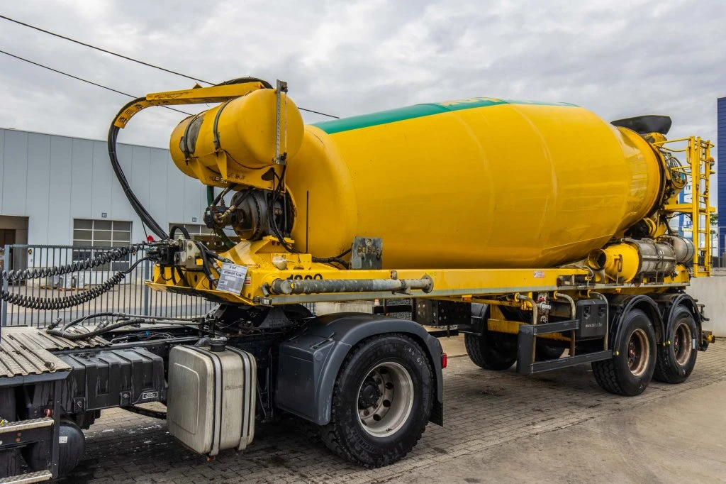 DE BUF 2015 - BETON MIXER/MALAXEUR/MISCHER 12M3 afbeelding 1