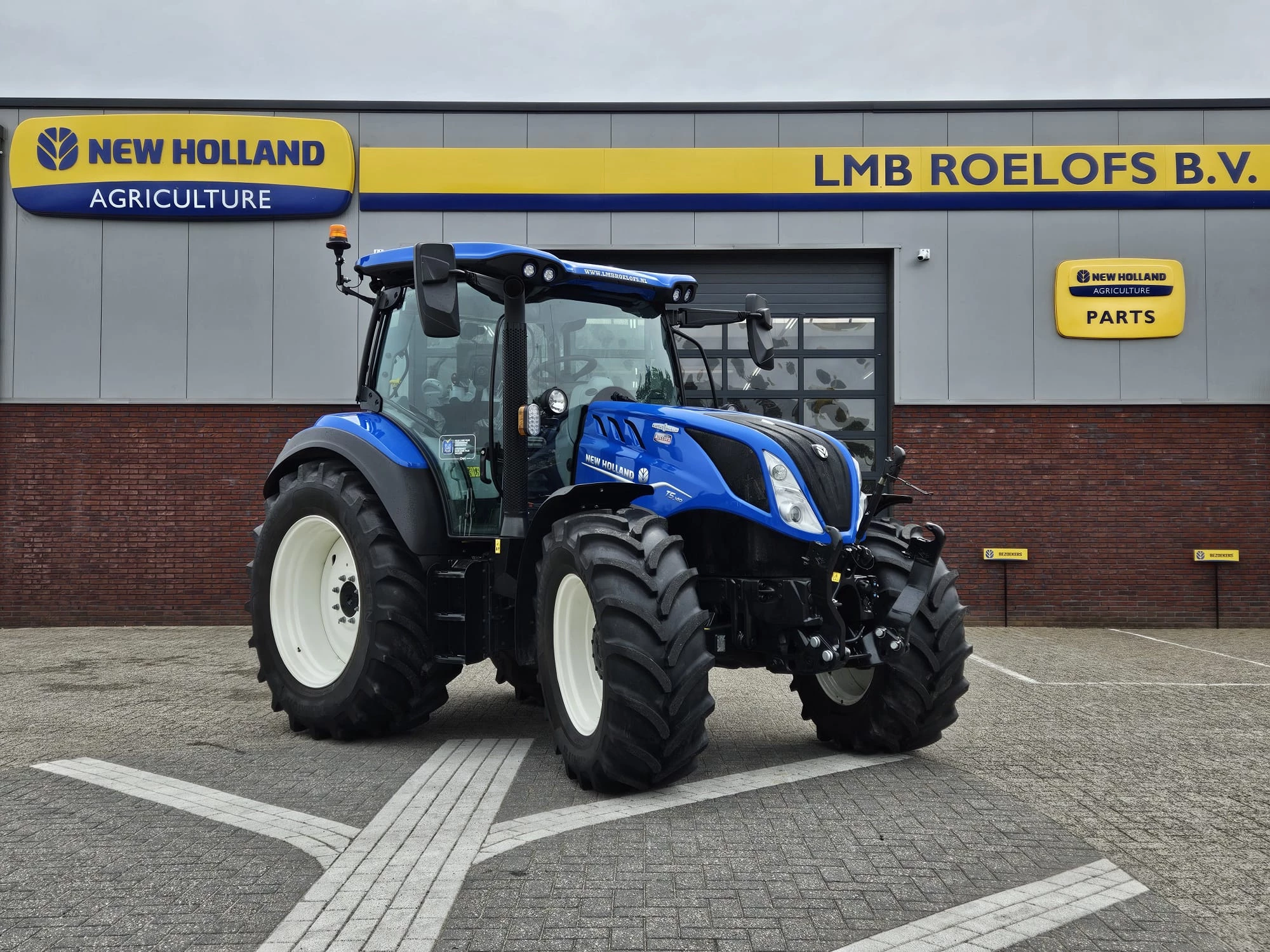 New Holland T5.140AC 2026 - LV image 1