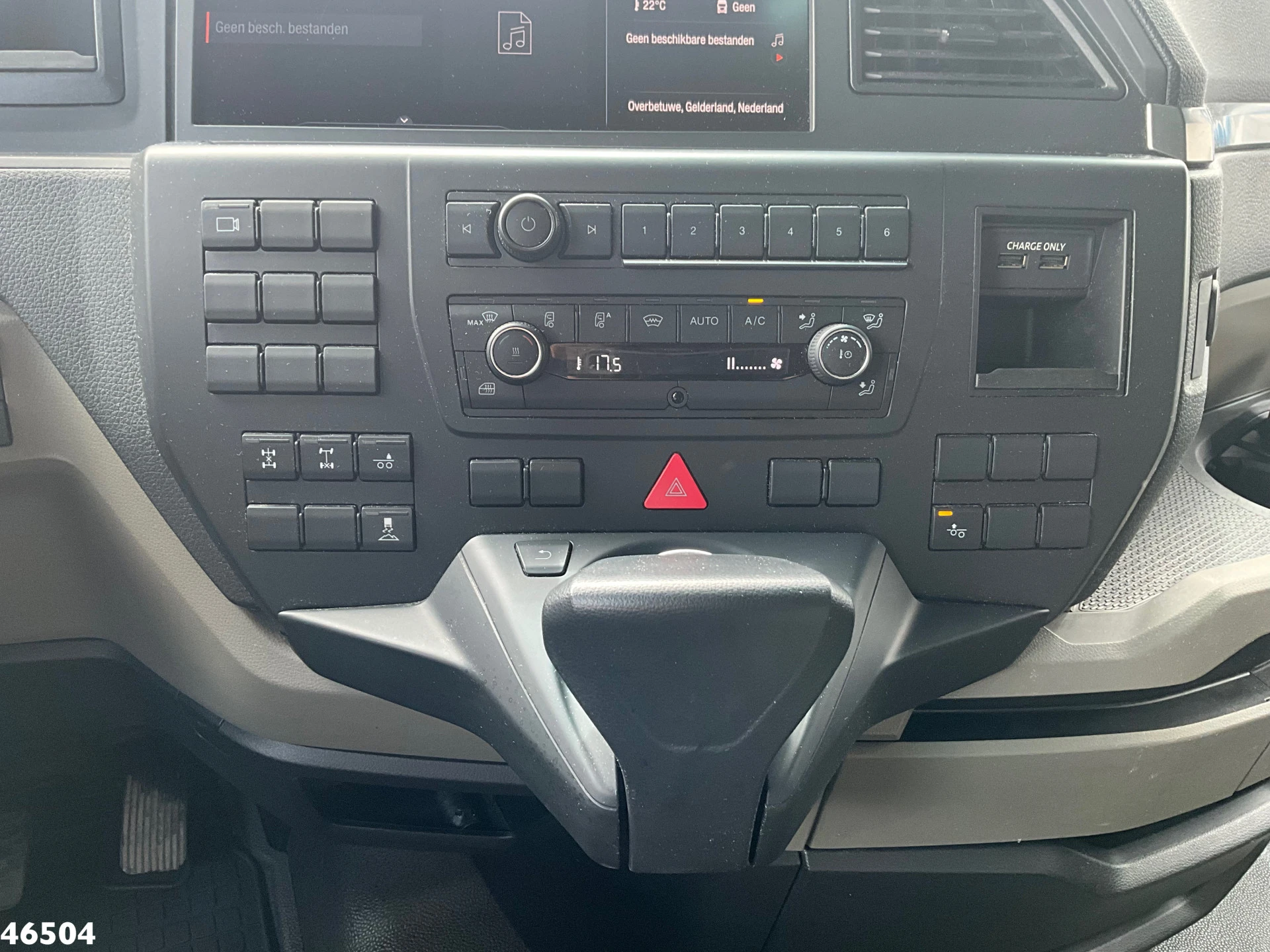 MAN TGX 2021 - 41.640 Euro 6 8x4 Just 94.710 km! afbeelding 11