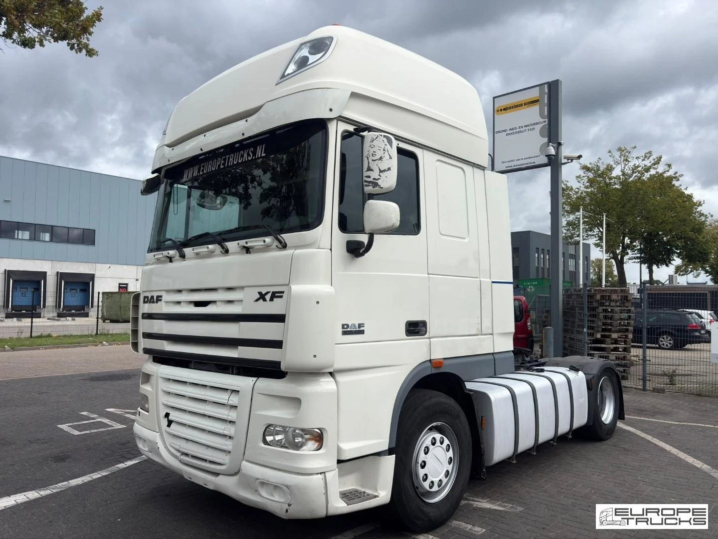 DAF XF105.460 2011 изображение 1