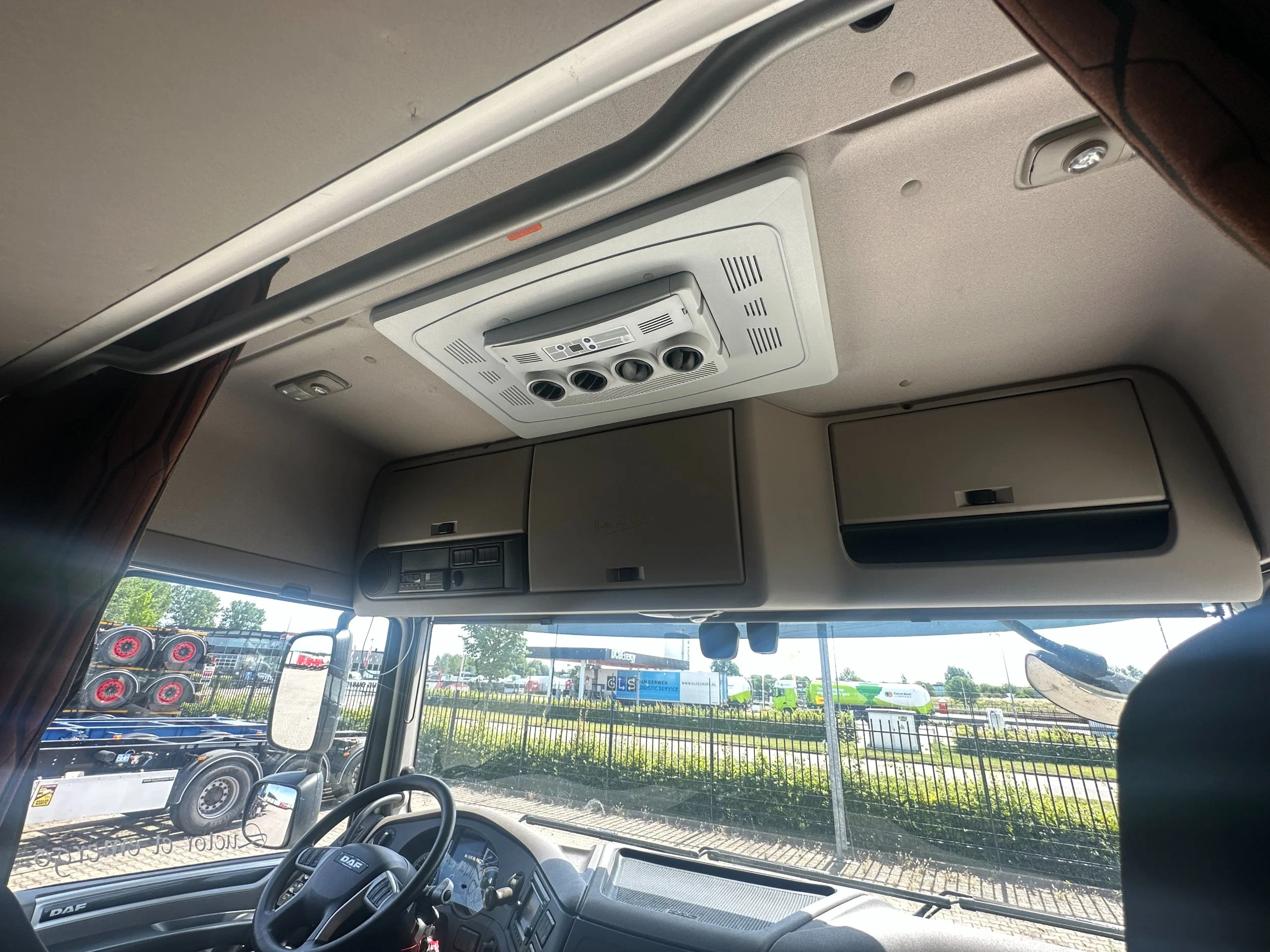 DAF XF480 2022 - XF 480 8x2 SC BDF / 10T frontaxle / EURO VI D / 365.000 km / NL-truck / APK: 03-2027 afbeelding 17