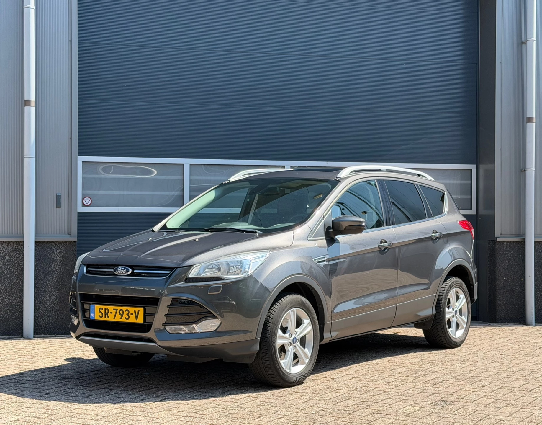 Ford Kuga 2015 - 1.5 Titanium Plus 4WD bj.2015 Autom|Pano|Navi|Trehaak. image 1
