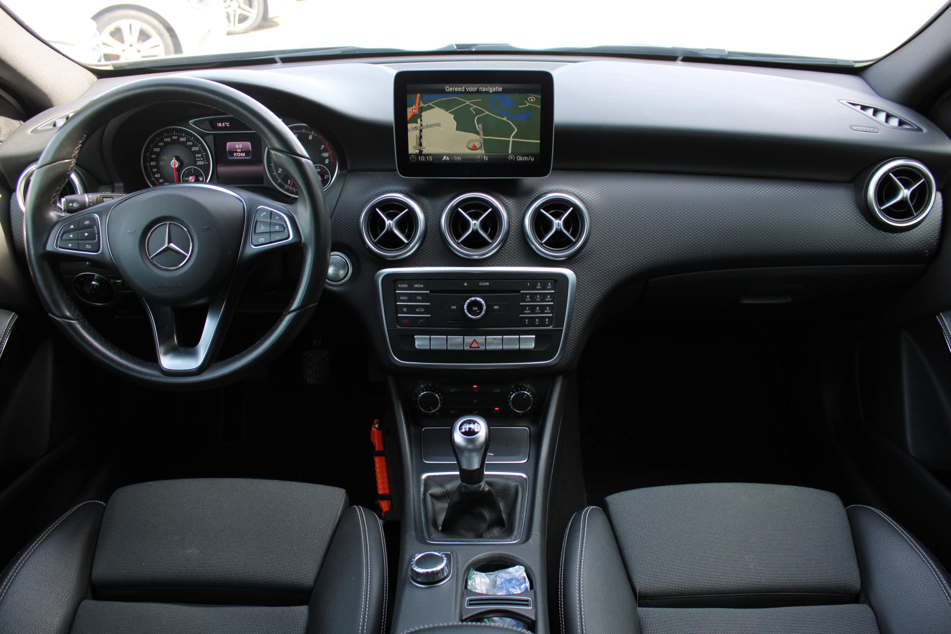 Mercedes-Benz A-Klasse 2017 - 180 Business Solution NAVI CAMERA TREKHAAK <<NL AUTO>> afbeelding 2