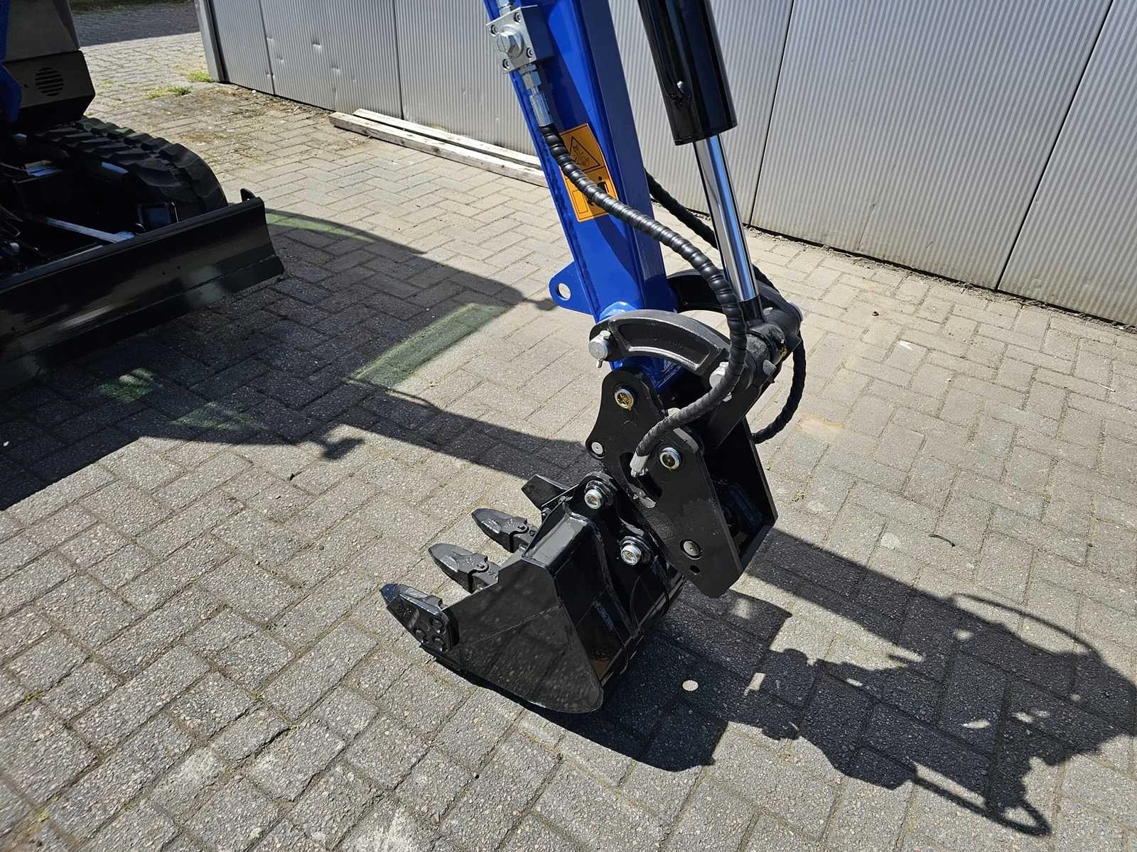 Ultra Force Equipment 2026 - NM25 - Minigraafmachine snelwisselsysteem incl. 3 bakken afbeelding 20