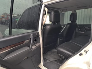 Mitsubishi Pajero 2013 - GLS 3.5 - V6 , 4x4 , 7 Pers., Full Option image 17
