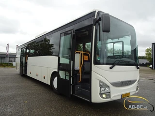 Iveco Crossway 61 Seats EURO 6 2017 afbeelding 2 miniatuur