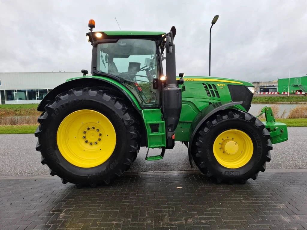 John Deere 2018 - 6215 R zdjęcie 9