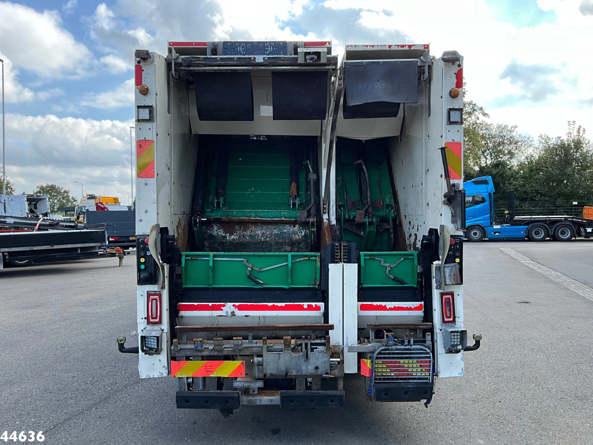 Mercedes-Benz 300 2015 - Econic 2630 Euro 6 Norba MF 18m³ 2 compartimenten afbeelding 9