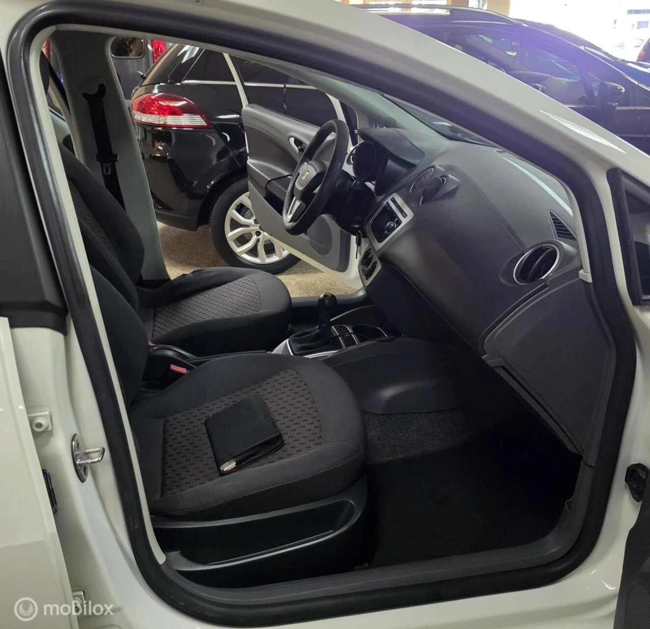SEAT Ibiza 2010 - 1.2 Club Armin Approved afbeelding 14