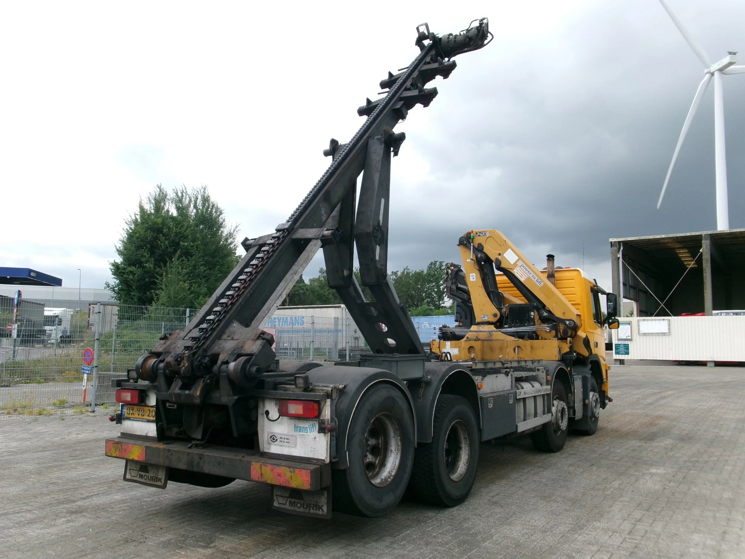 Volvo FM 420 2010 - 8X2 FULL STEEL +HMF 2420 NL TRUCK afbeelding 5