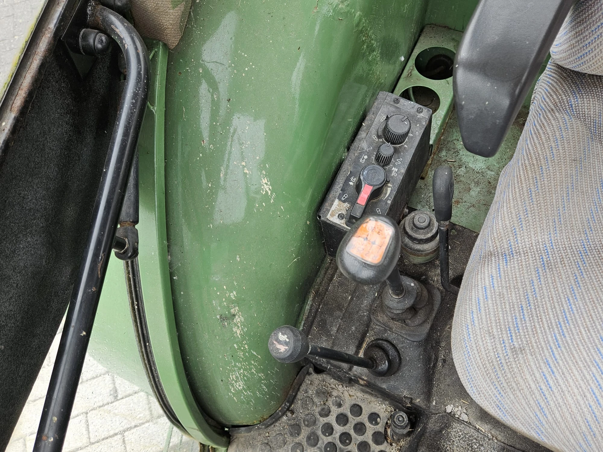 Fendt 1994 - 260 S landbouwtrekker afbeelding 22