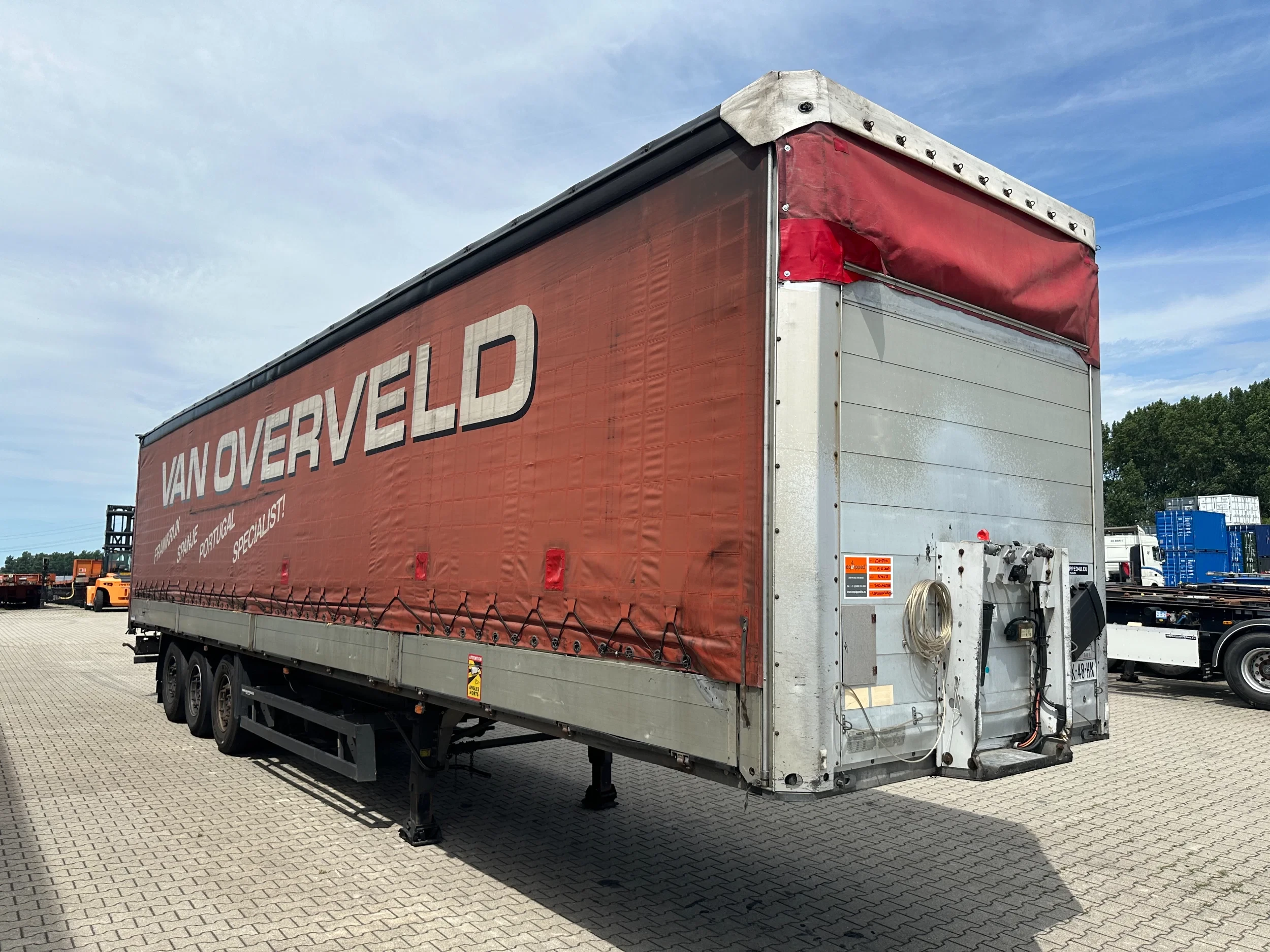 Schmitz Cargobull 2008 - Bordwände / SAF + Scheibebremsen / 2x Liftachse / galvanisiert / Innenhöhe: 2.80m / NL-Auflieger, 2x vorhanden afbeelding 11