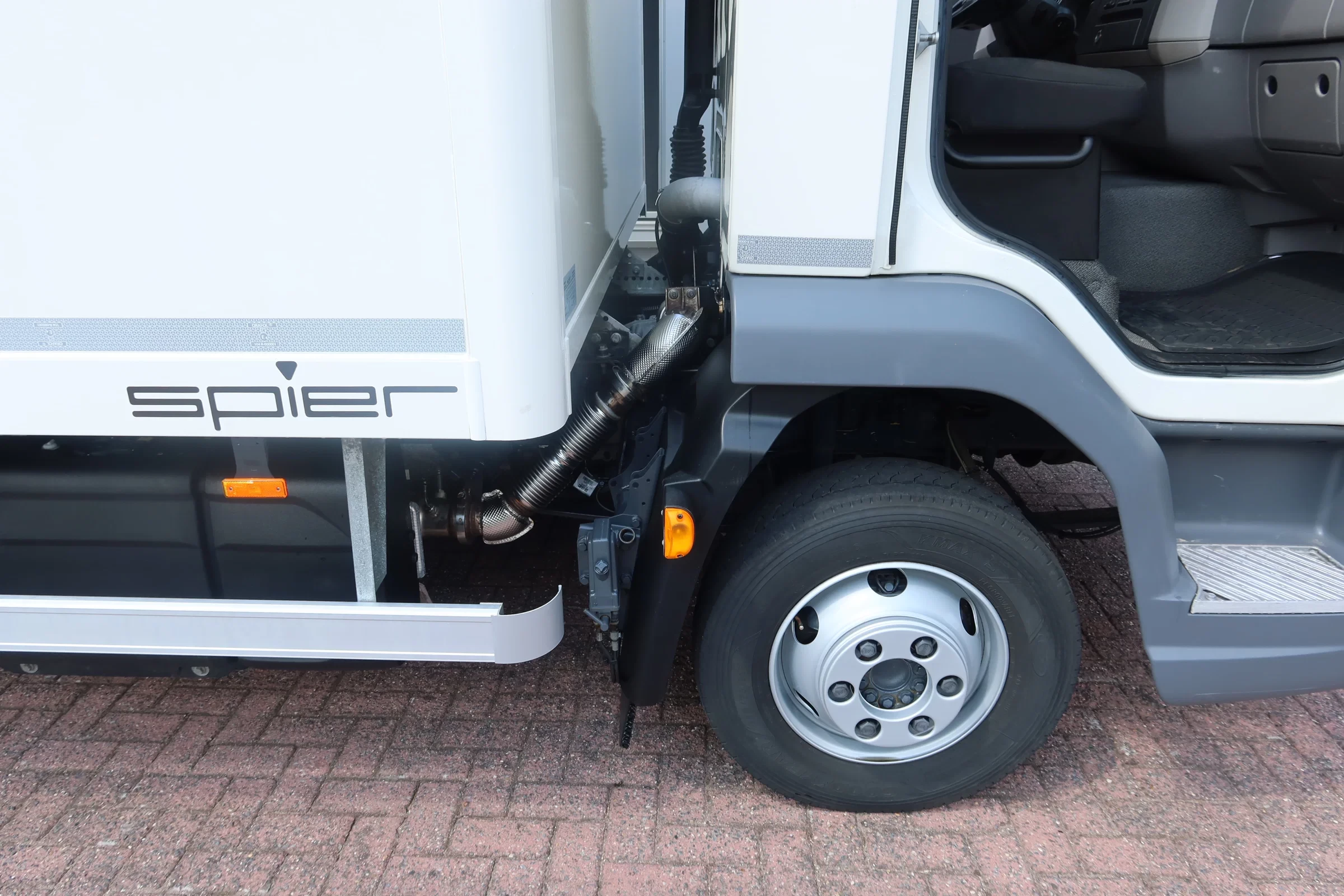 DAF LF 210 2024 - FA Bakwagen + klep 1000 kg + Ringfeder!! afbeelding 12