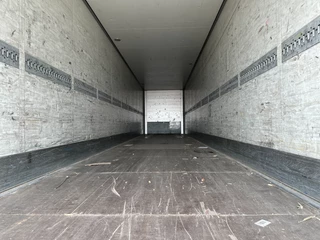 Schmitz Cargobull N/A 2005 - SKO24 / SAF DISC / 2x LIFTAXLE / GALVANIZED / NL-TRAILER bild 6