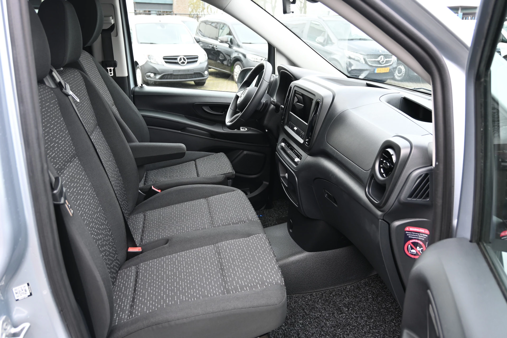 Mercedes-Benz Vito 2024 - 116 CDI DC L3 Pro image 11