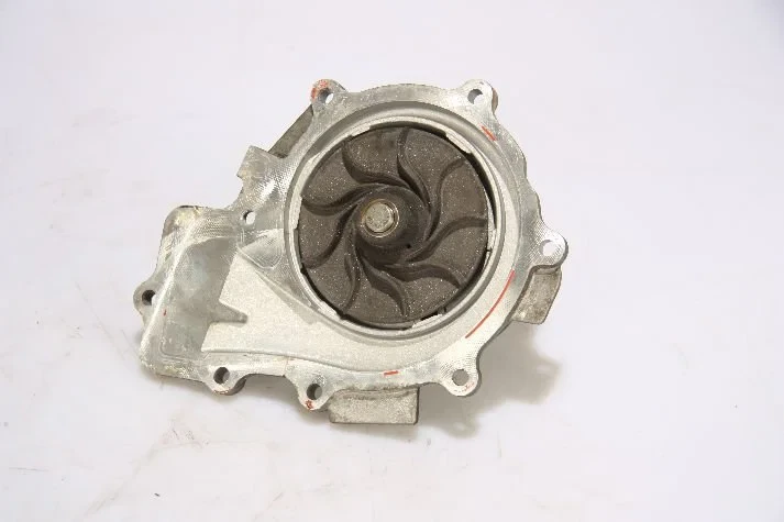 Mercedes-Benz - Cooling System Waterpomp used afbeelding 1