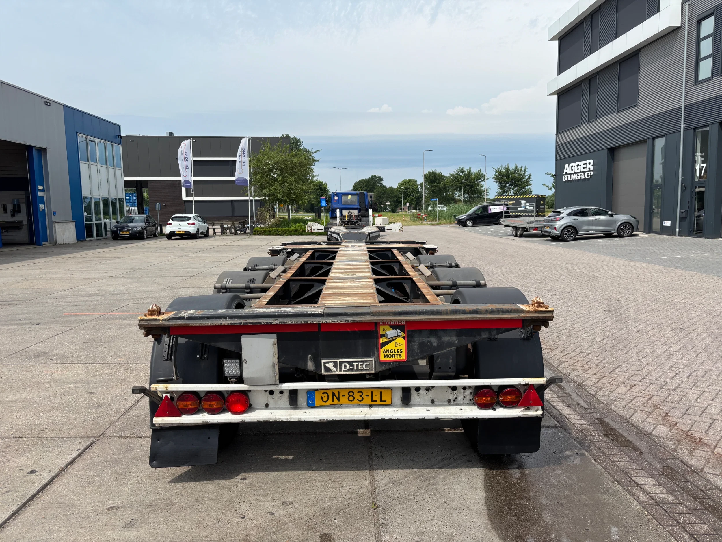 D-TEC 2014 - VCC-01 / 3x Extendable / BPW / 1x Lift Axle obrázek 2