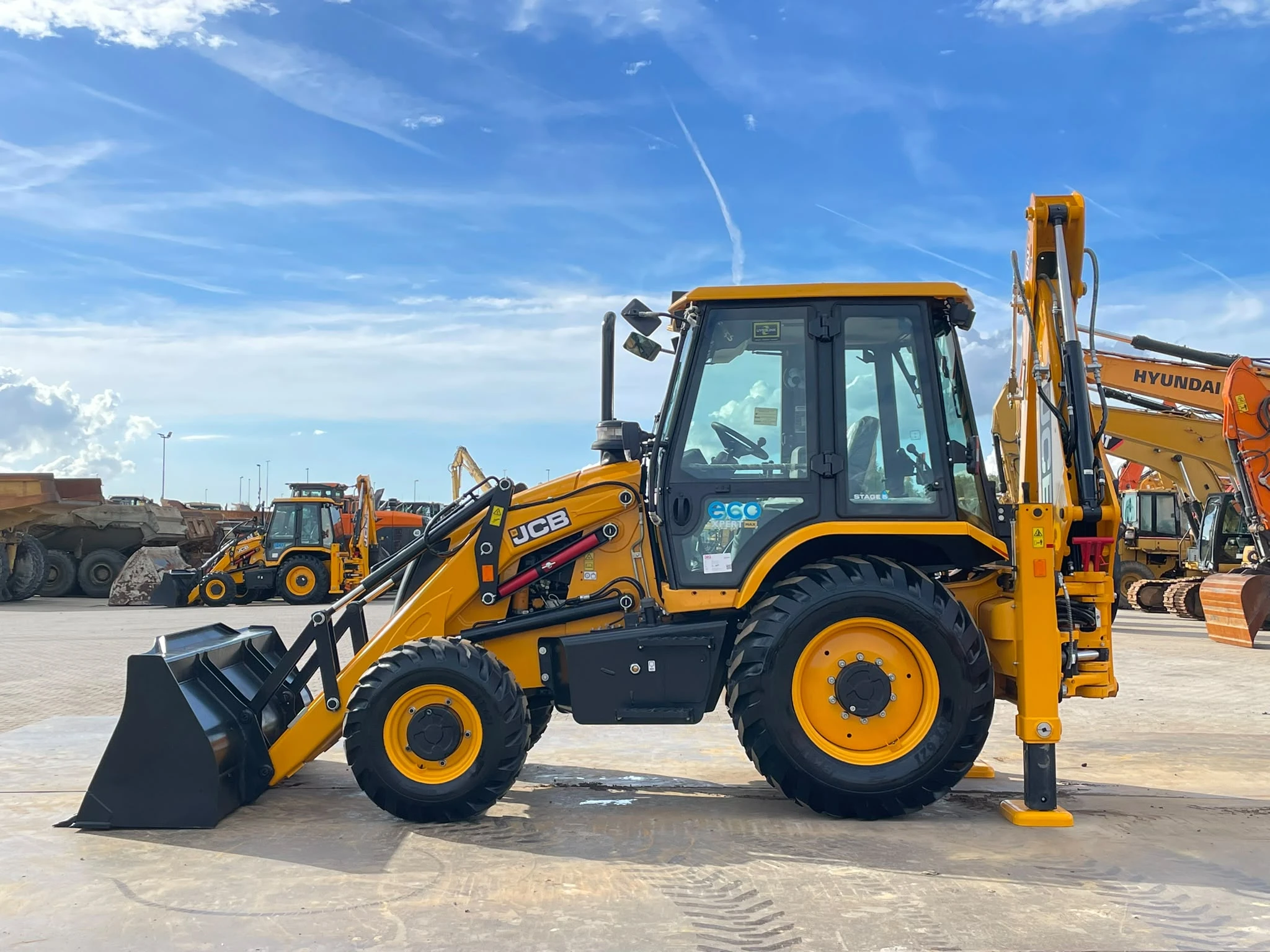 JCB 3DX 4WD hammerlines 2026 afbeelding 1