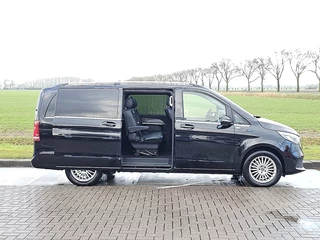 Mercedes-Benz EQV 2021 - 300 image 16