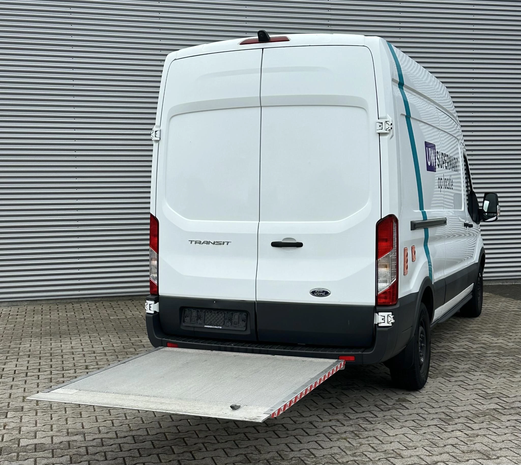 Ford Transit Bus 2015 - 350 2.2 TDCI L2H3 laadklep imagen 17