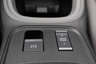 Jeep Avenger 2024 - 1.2 Aut. E-Hybrid LONGITUDE / Apple Carplay image 36