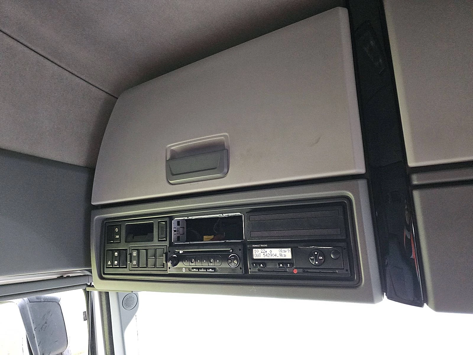 Renault 2015 - T 460 Bild 10