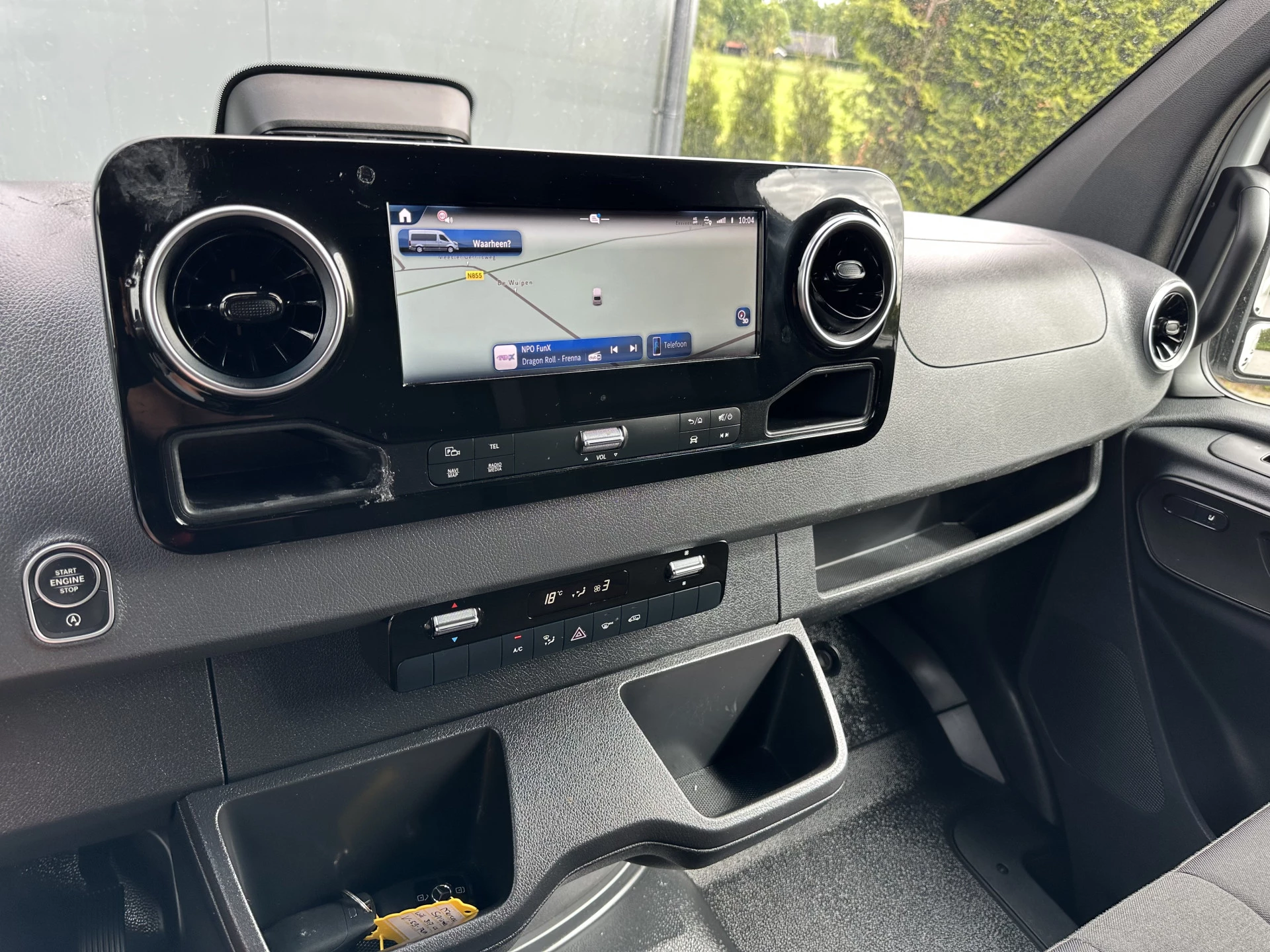 Mercedes-Benz Sprinter 2024 - 317 CDI 9G-TRONIC RWD FACELIFT / L2H2 / CAMERA / LED / MBUX / CRUISE / AIRCO / BLIND SPOT / GEVEERDE STOEL zdjęcie 13