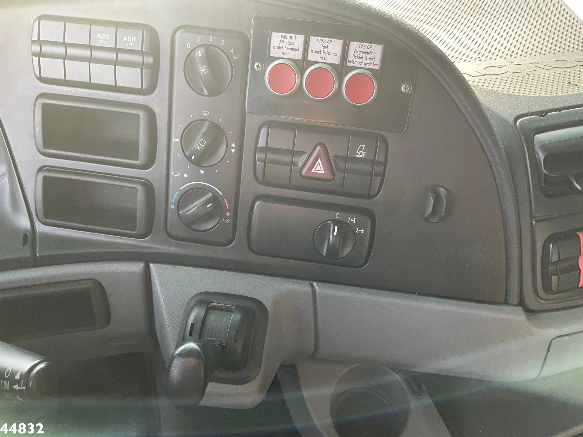 Mercedes-Benz Actros 2007 - 4141 8x4 Kroll Saug/Spul aufbau image 20
