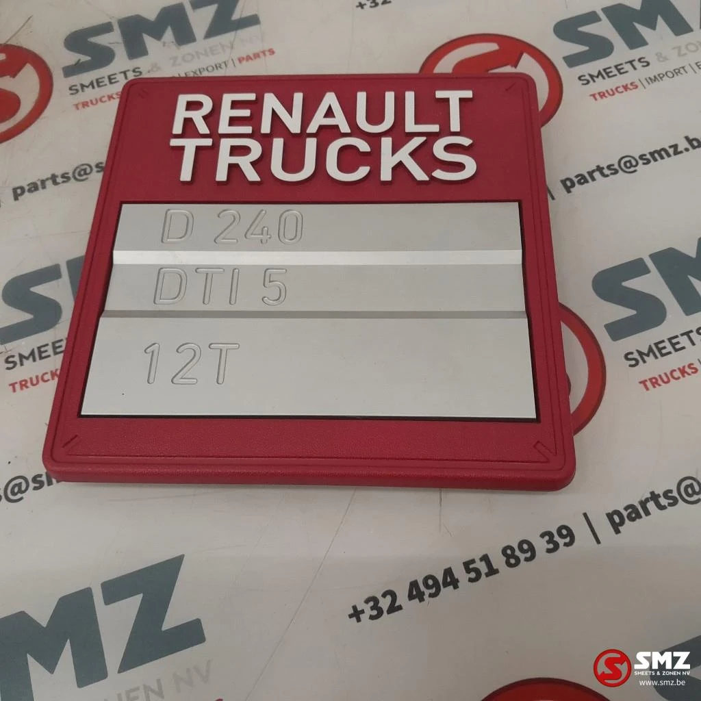 Renault 2022 - Occ embleem cabine links D240 DTI5 Renault afbeelding 1