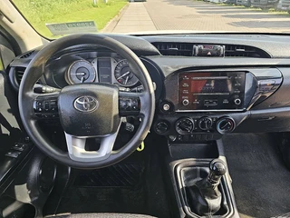 Toyota Hilux 2021 - HI-LUX 2.4 image 8
