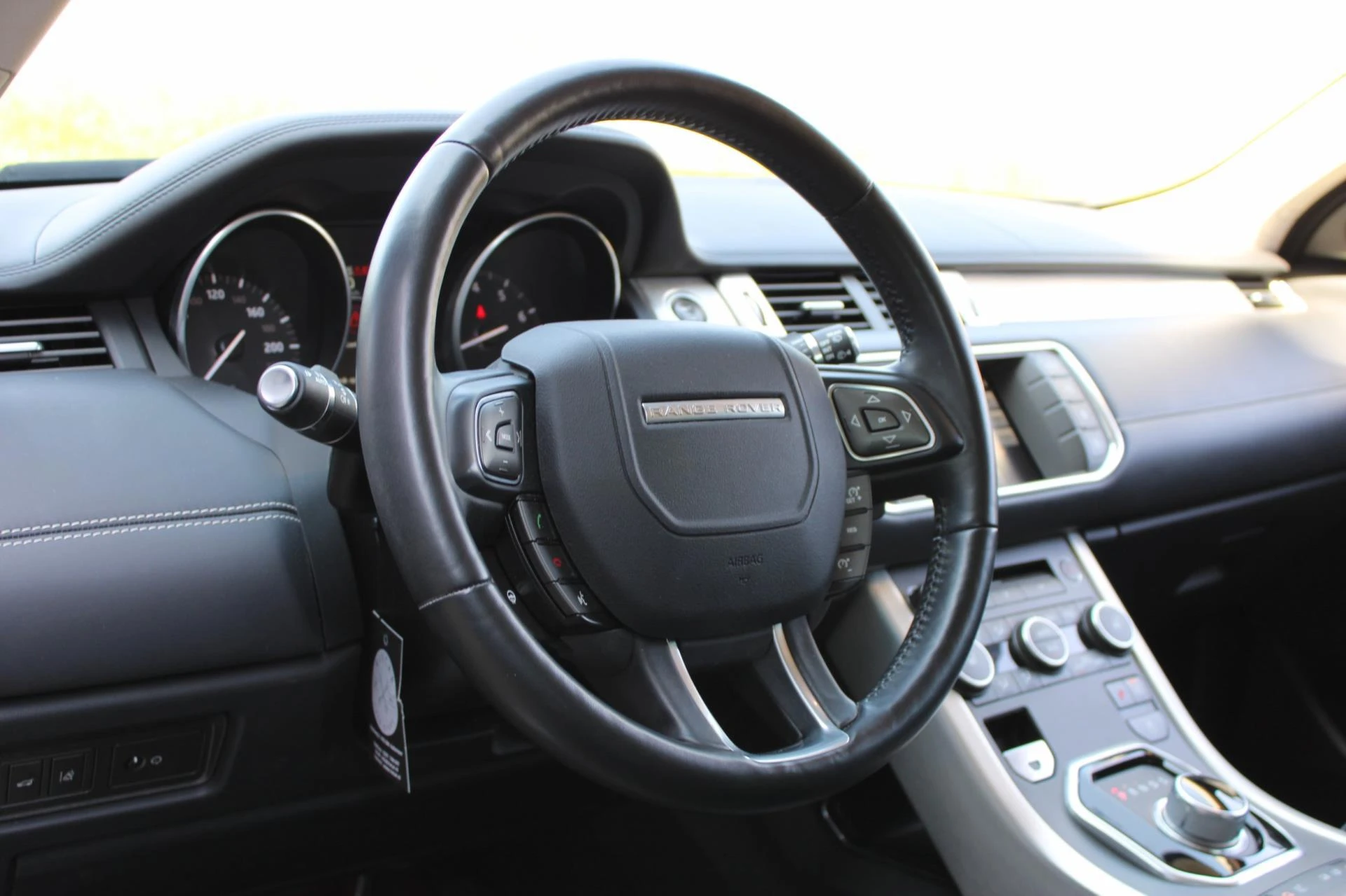 Land Rover Range Rover Evoque 2016 - 2.0 Si4 Autobiography 241PK !!NIEUWBINNEN!! afbeelding 5