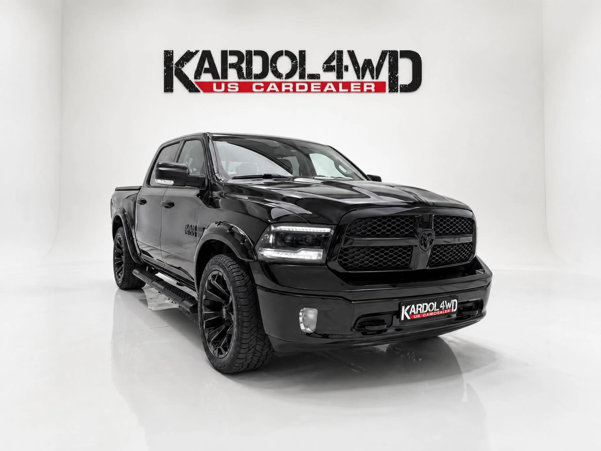 Dodge Ram 1500 2024 - 5.7 V8 4x4 Crew Cab 5'7 Laramie | Trekhaak | Tonneau cover | extra LPG 200L | Wide boddy | Fuel 22inch velgenset| afbeelding 2