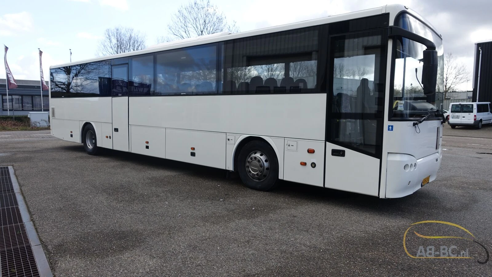 VDL Lexio - 61 Seats EURO 5 Original mileage 2013 afbeelding 1