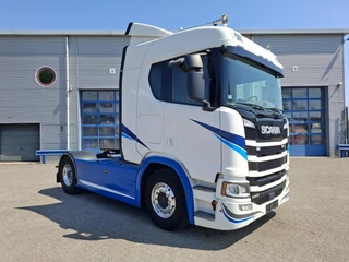 Scania R 2019 - NGS R500 / RETARDER / DOUBLE TANK / NAVI / LEATHER / FRIDGE / ALCOA / FULL-AIR / AUTOMATIC / EURO-6 / 2019 afbeelding 2 miniatuur