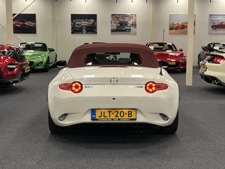 Mazda MX-5 2020 - ND Roadster 1.5 SkyActiv-G 132PK 100th Anniversary Bose Leder Camera PDC Apple CarPlay imagem 11
