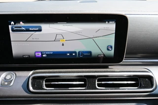 Mercedes-Benz V-Class 2024 - 300d 4-Matic Exclusive AMG L3 DC zdjecie 8