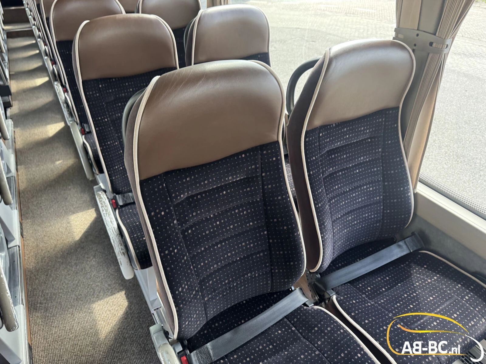 Iveco Magelys 51 Seats EURO 6 2016 image 42