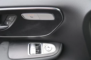 Mercedes-Benz V-Class 2024 - 300d AMG L2 DC zdjecie 22
