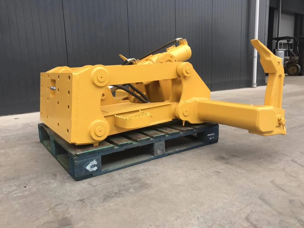 Komatsu 2026 - D53 image 7