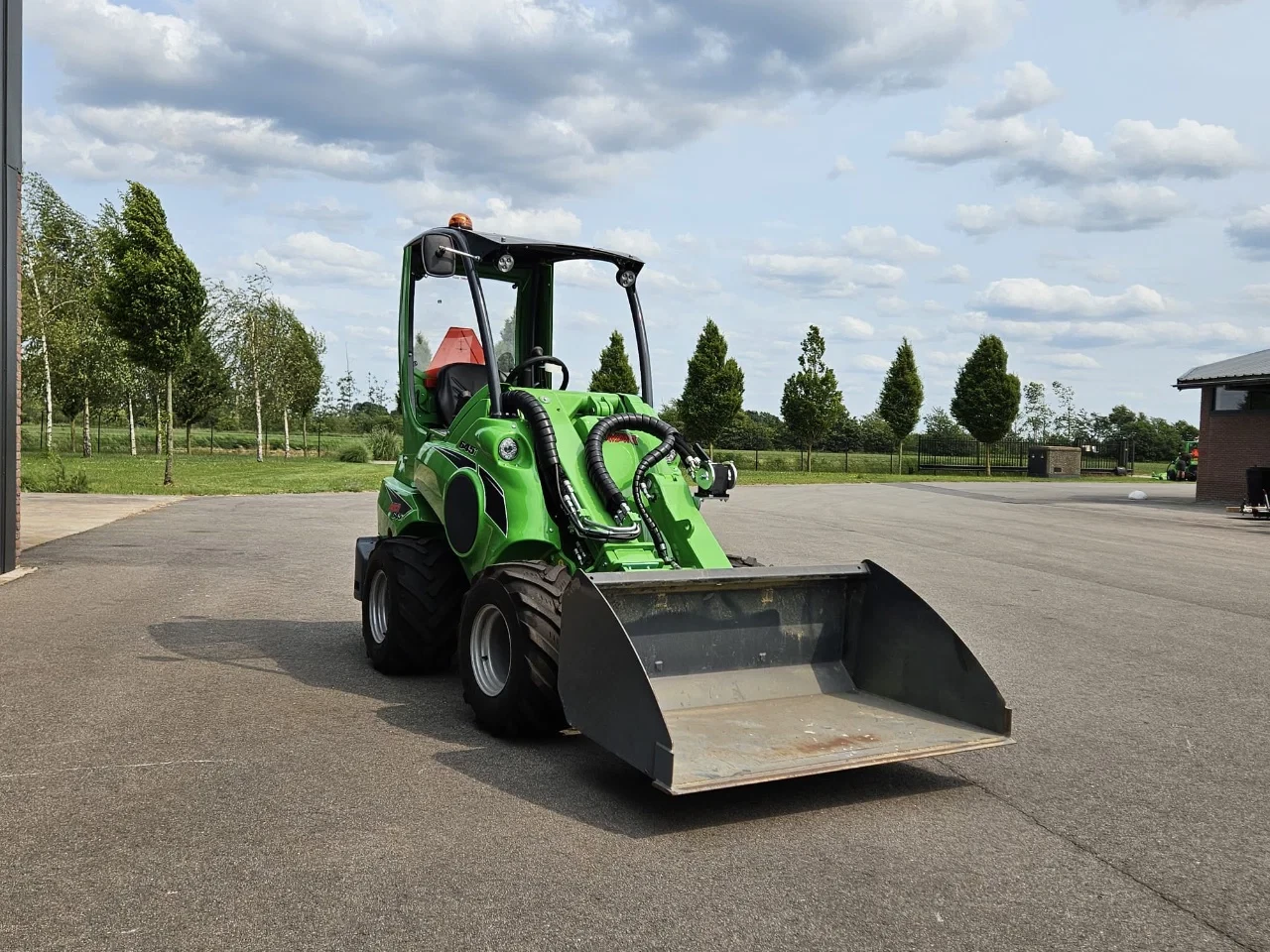 Avant 2024 - 645i TDL+ mini-shovel afbeelding 17