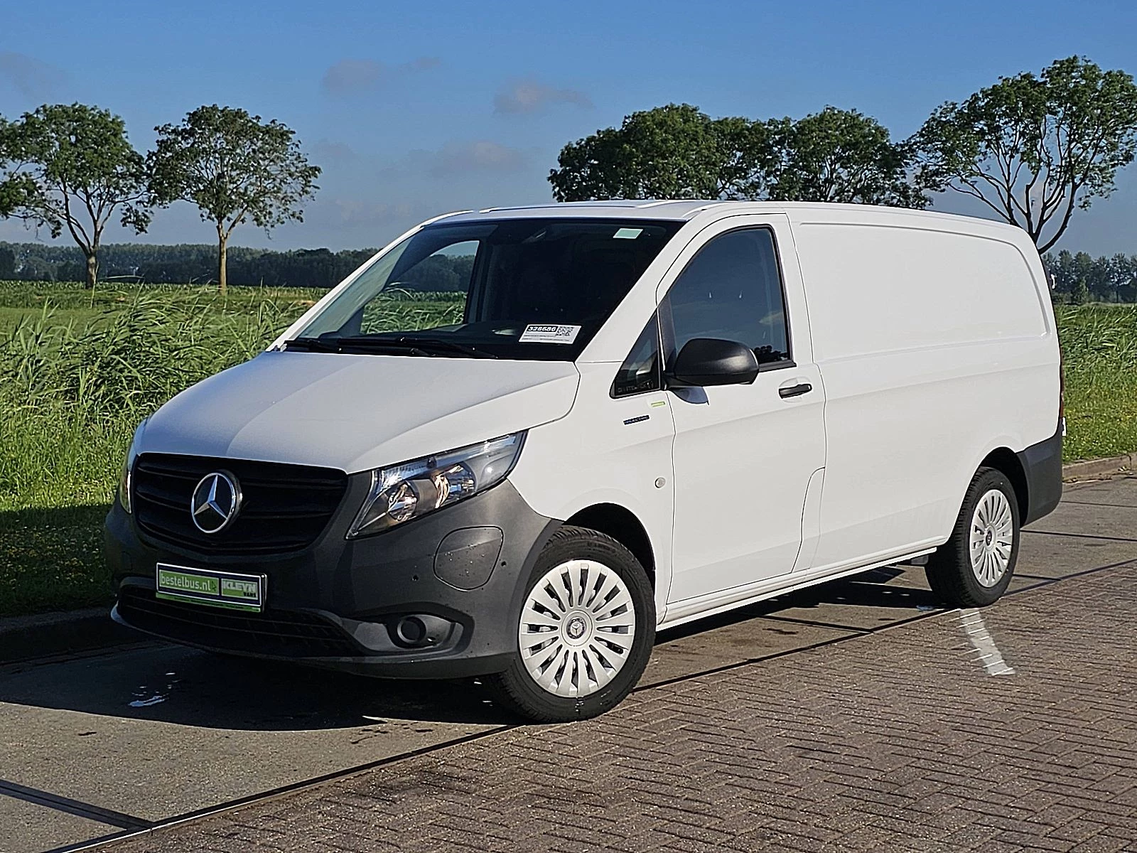 Mercedes-Benz eVito 2024 Bild 2
