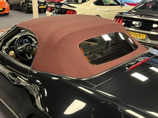 Mazda MX-5 2018 - ND Roadster 1.5 SkyActiv-G 131PK Sakura Limited Bose Leder PDC Apple CarPlay bild 25