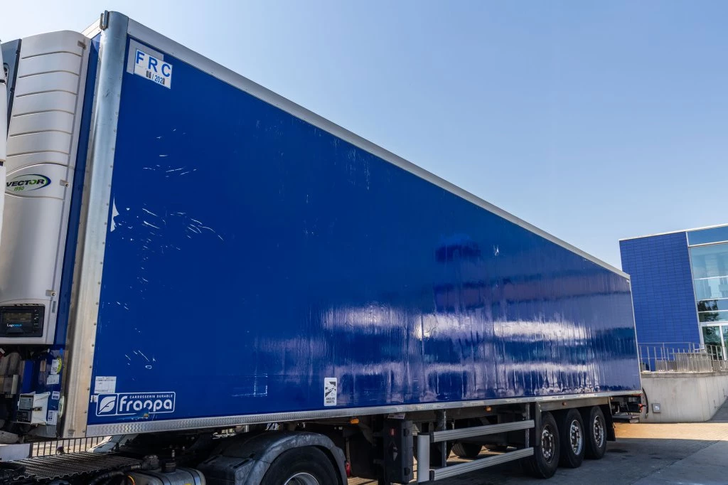 Lecitrailer 2016 - CARRIER 1950 MT+DHOLLANDIA 3 T. afbeelding 1