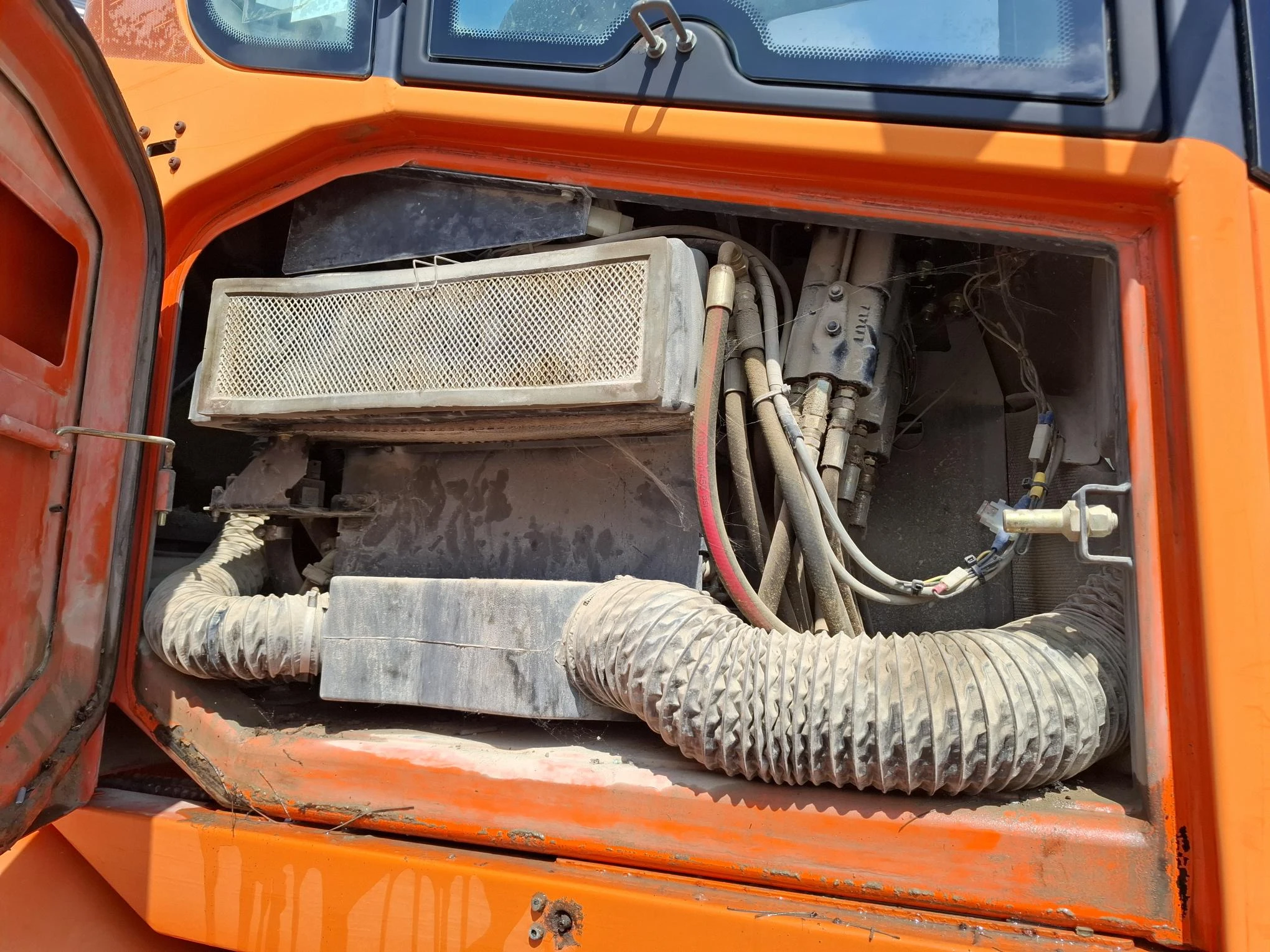 Fiat 2000 - W130A / 8161 HOURS / 96 KW / CENTRAL LUBRICATION SYSTEM / 2000 immagine 27