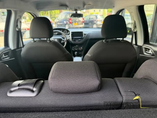 Peugeot 208 2017 - 1.2 PureTech Blue Lion / apk 5-2027 image 12