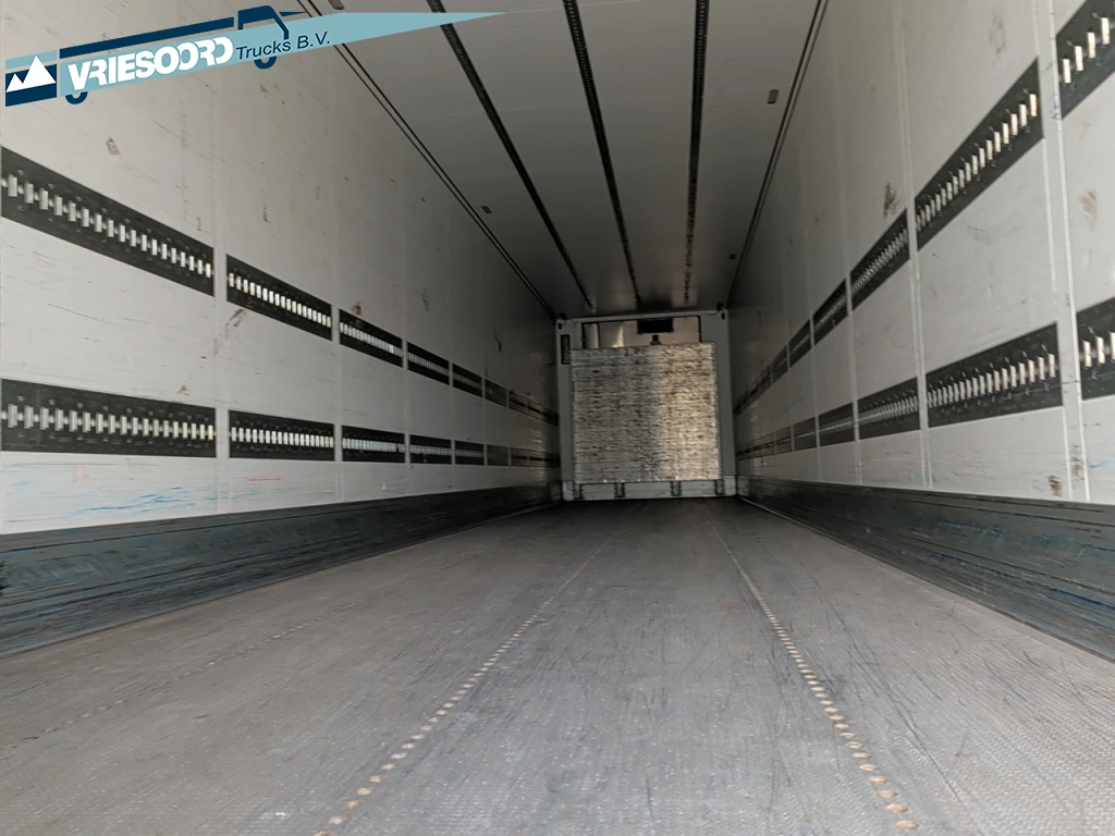 Schmitz Cargobull 2017 - SKO24 BLOEMENUITVOERING MET 2 xBINDRAILS imagen 3